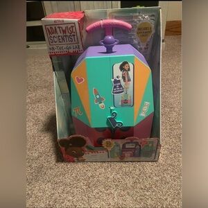 Ada Twist Scientist On-the-go Lab Set